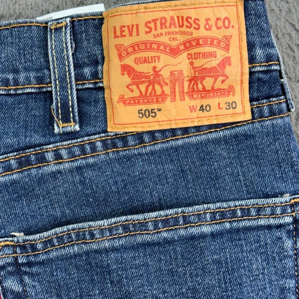 Levi's‎ 505 Regular Fit Jeans Mens W40 L30 Blue Straight Leg Denim Pants